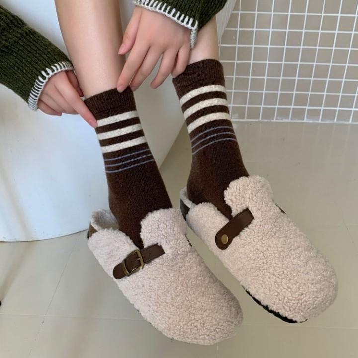 Retro Medium Tube Socks Color Matching Thickened Warm Fashion Season Socks Contrasting Stripes Wool Stacking Stockings