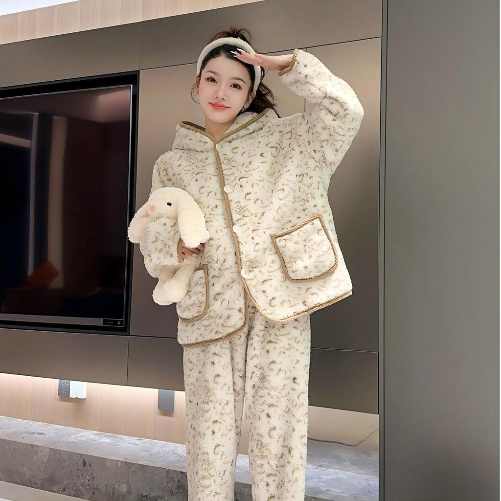 Women's Plus Size Coral Fleece Pajama Set - Plush, Thickened, Warm Lambswool for Autumn/Winter; Wearable Outdoors