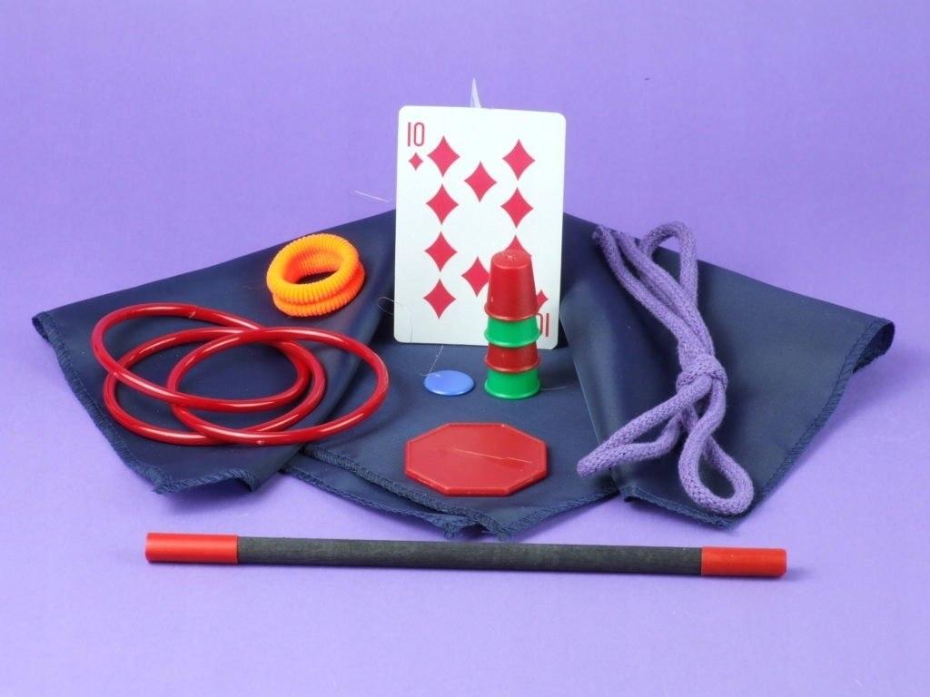 MAŁY MAGIK 18 TRIKÓW 2908