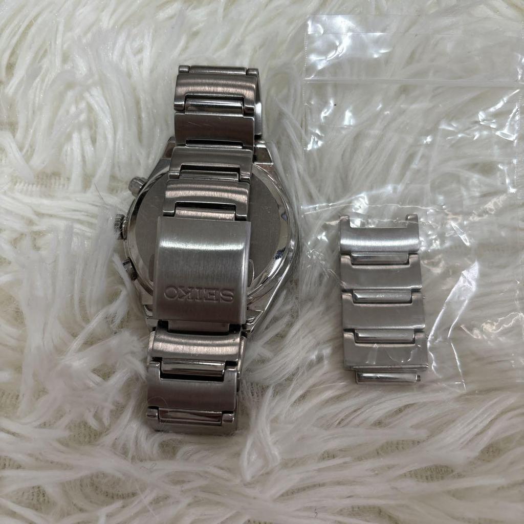 [USED] SEIKO Black Quartz Watch