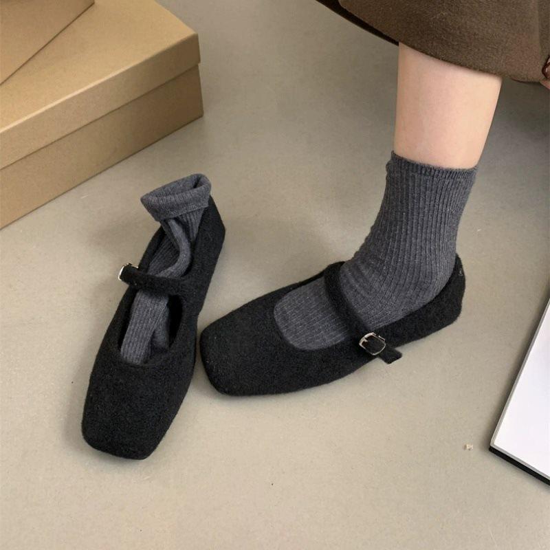 Cotton Shoes Flat-Soled Single Shoes Mary Jane Fluffy Shoes Women'S New Models Wear Late Autumn And Winter French Feeling Late Velvet