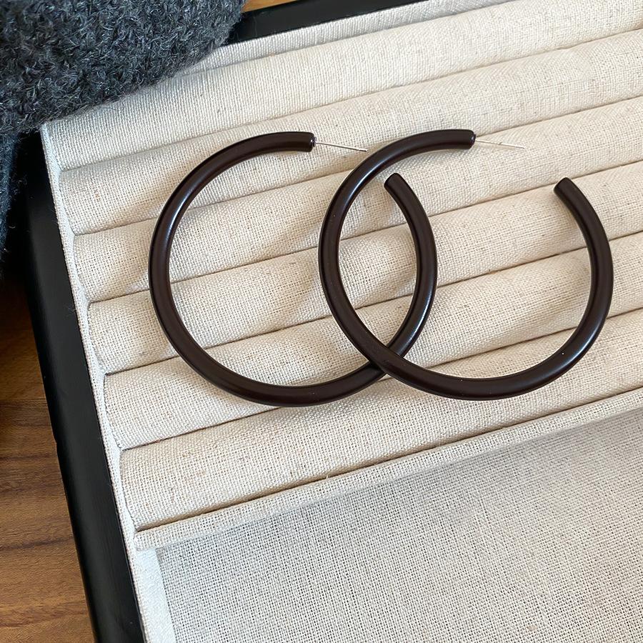 

Steel needle acrylic round star stud earrings casual simple daily commute versatile earrings design sense niche earrings