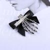 Gothic Duckbill Hair Clip Skeleton Claws Hair Barrette Halloween Trendy Ponytail Decor Non-Slip Cosplay Hair Side Clips