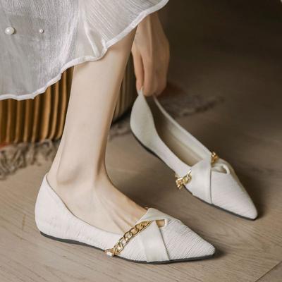 Puntige enkellaarsjes dames zomer 2025 nieuwe veelzijdige schoenen met zachte zool Xiaoxiangfeng lage instap platte schoenen Franse vierseizoenen damesschoenen