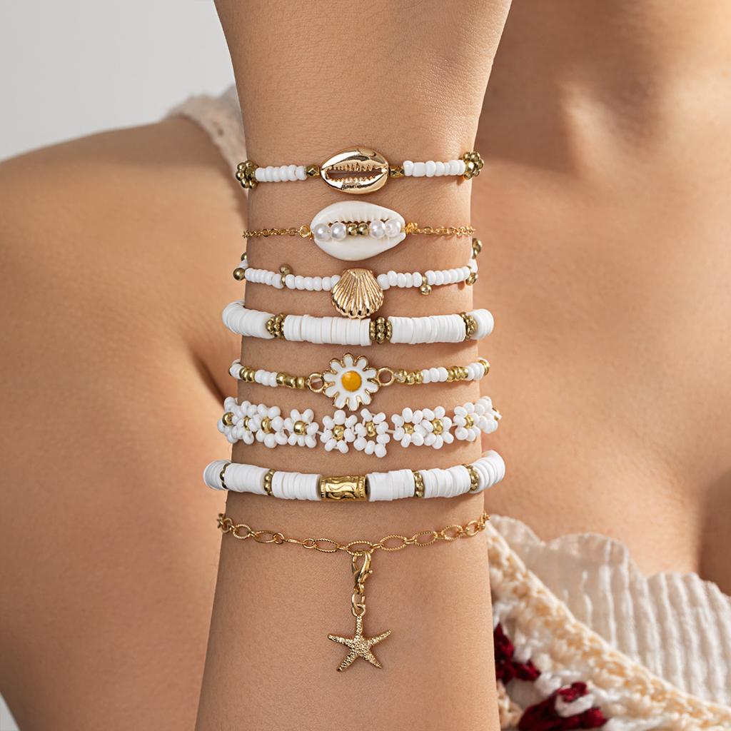 Ocean-style multi-layer stacked bracelet, shell, daisy and starfish beaded, versatile sweet girl jewelry for vacation and beach
