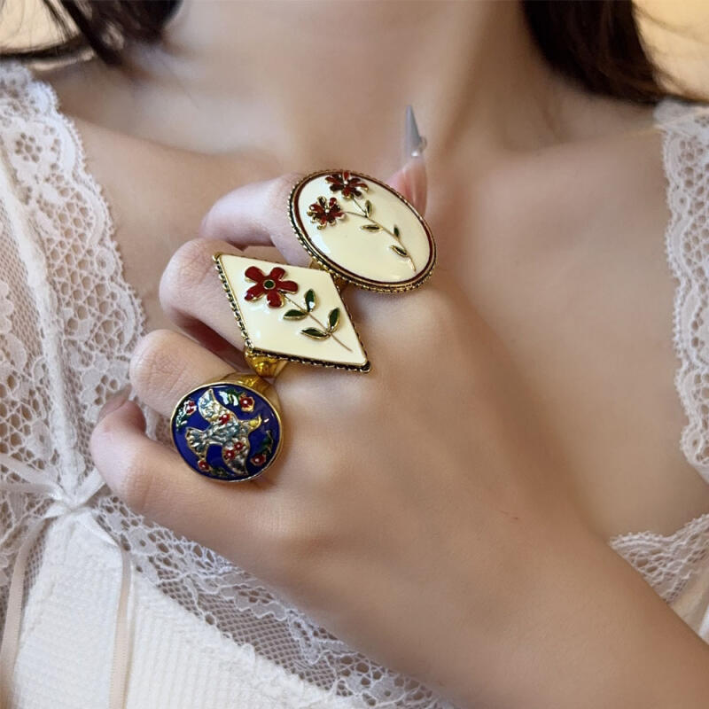 Vintage Court Style Carved Colorful Drip Oil Rings for Women Men Exaggerated Temperament Opening Rings Party Jewelry Accessories
