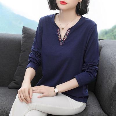 Plus Size Women's Embroidered V-Neck Long Sleeve T-Shirt for Summer 2025 - Middle-Aged & Elderly Mother's Wear