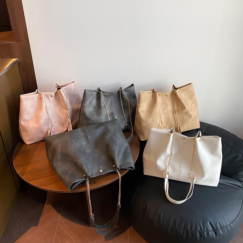 Fashionable and Casual Chain Single-shoulder Bag Minimalist Style Large-capacity Commuter Bag Tote Bag
