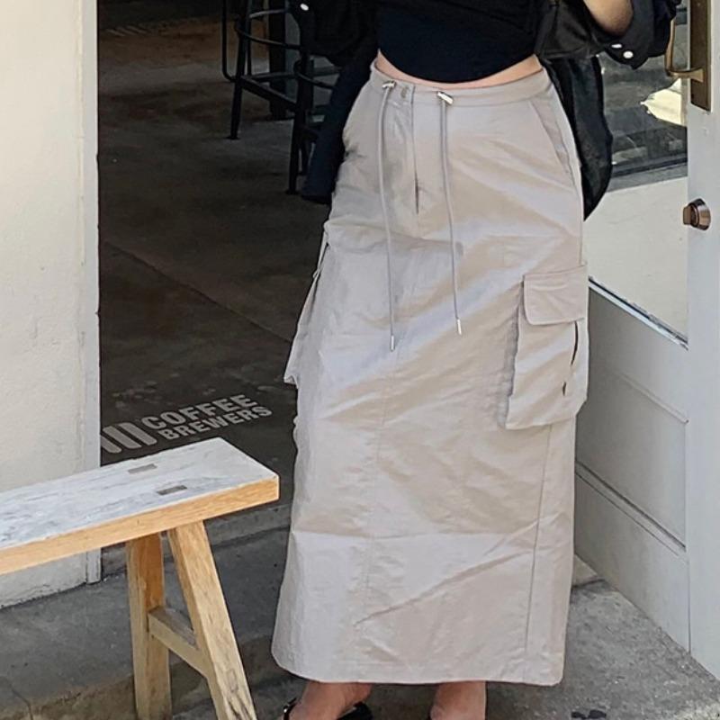 Korean Chic 2026 Spring/Autumn Casual Back Slit Double Pocket Midi Skirt for Women