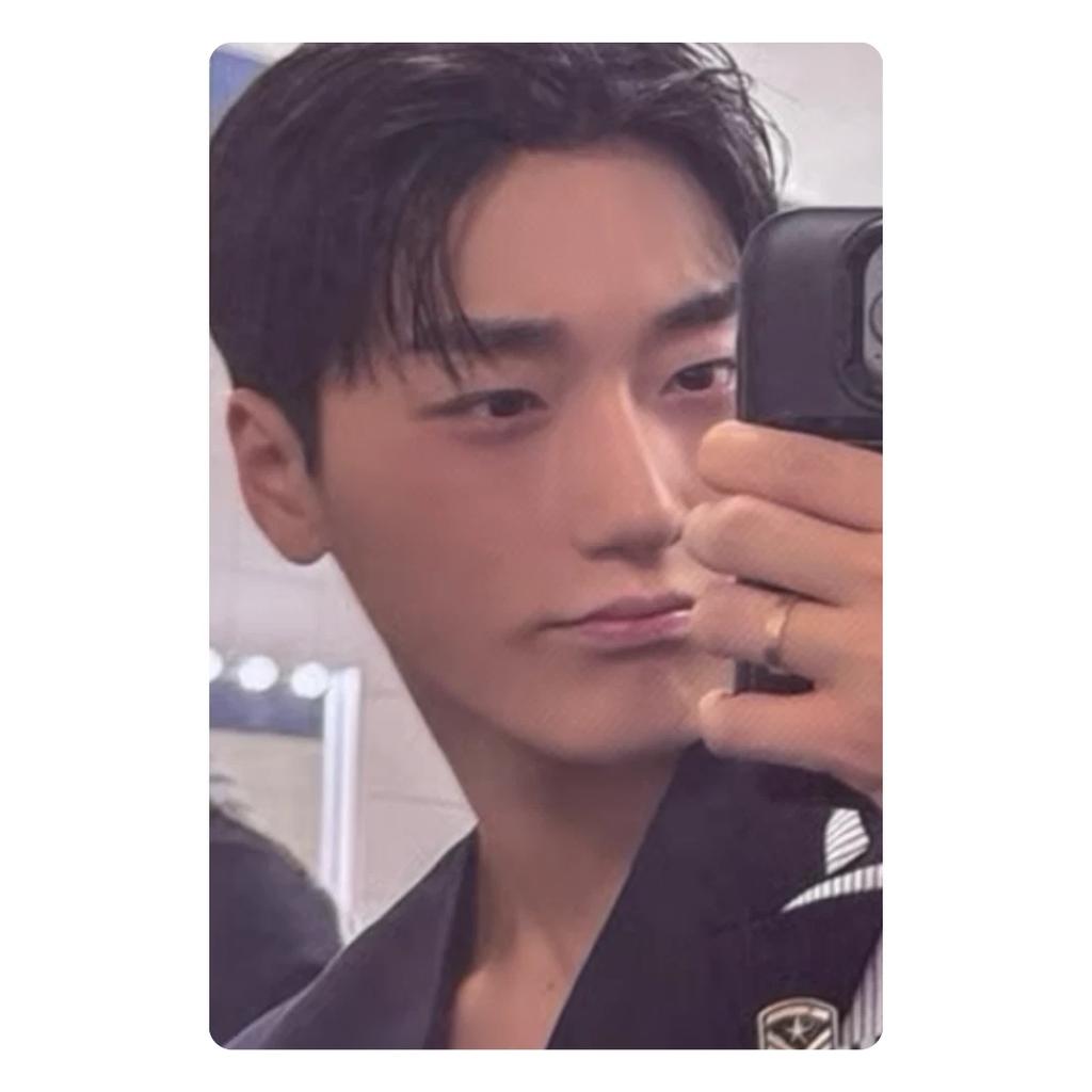 PRZEDSPRZEDAŻ 13. MINI ALBUMU ATEEZ GOLDEN HOUR : Część 4 KARTKA ZE ZDJĘCIEM POCA JAPAN POB OFICJALNA