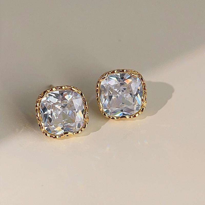 Transparent Crystal Square Stud Earrings for Women Luxury Sweet Small Earrings Gold Metal Side Korean New Fashion Earring