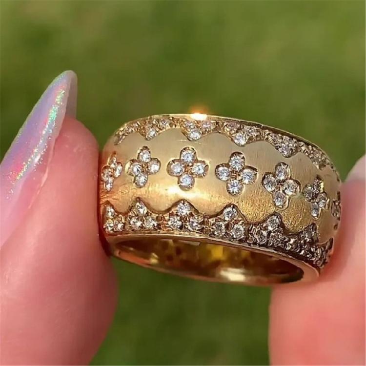 Lightweight Copper Clovers Ring With Crystal Zircon Embellished Gold Color Ring Jewelry For Daily Wear Or Formal Event