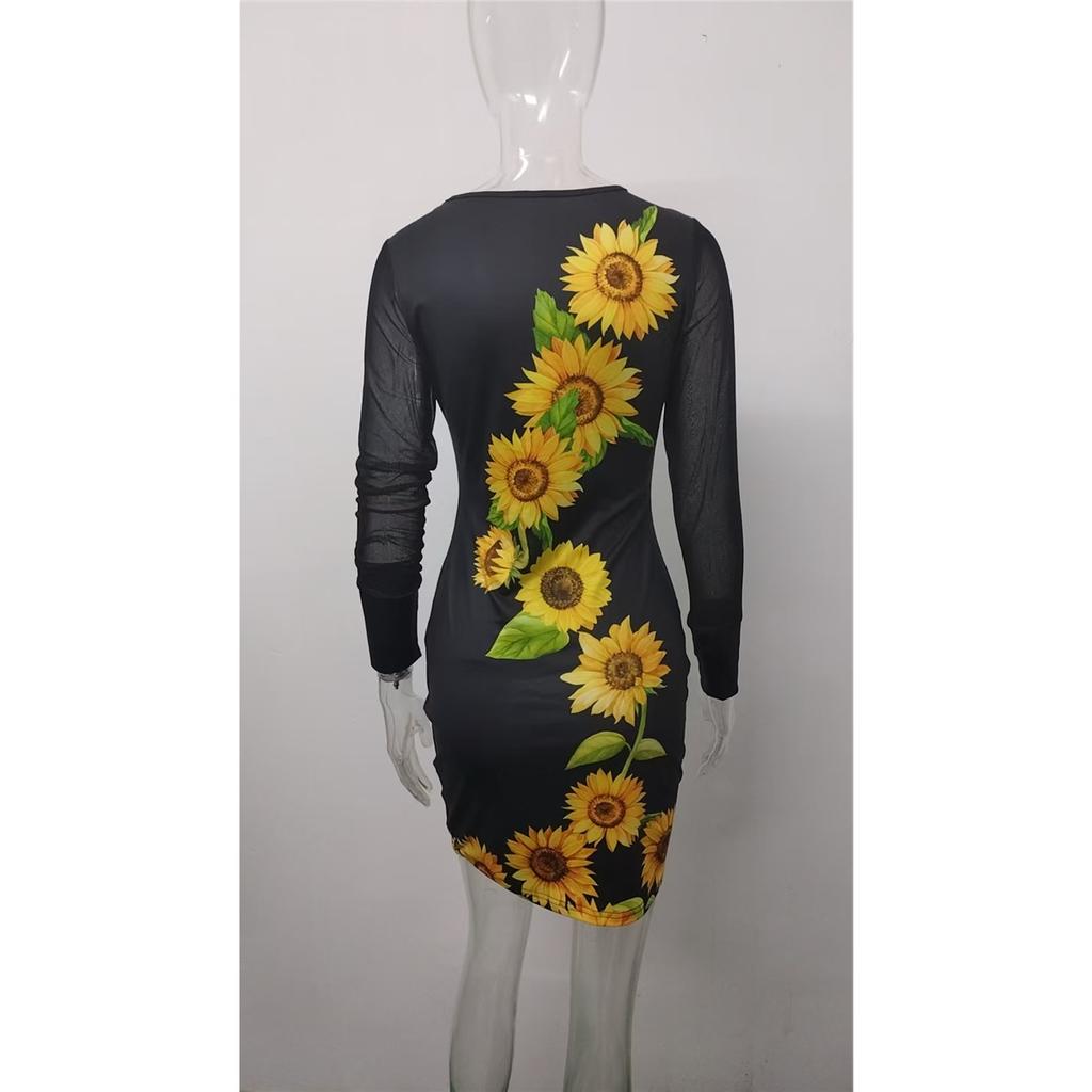 Damekjole i mesh med lange ermer, V-hals, slim-fit og trykk for kvinner