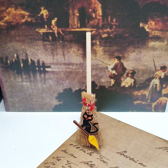 Mini Witch Broom Car Pendant Wooden Halloween Ornament for Rearview Mirror 1:6/1:12 Miniature Doll Houses Scale Accessory