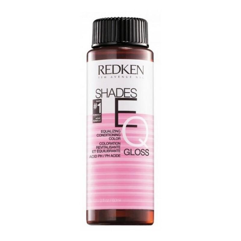 

Coloration Semi-permanente SHADES EQ gloss 06 Redken Shades Eq Vro (60 ml) Nº 9.0-rubio muy claro 60 ml (3 Unités)