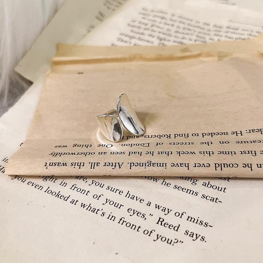 Ring Female Fashionable Personality Simple Skeleton Finger Ring Index Finger Wide Version Glossy New Niche Design Art Deco Geometric Ring