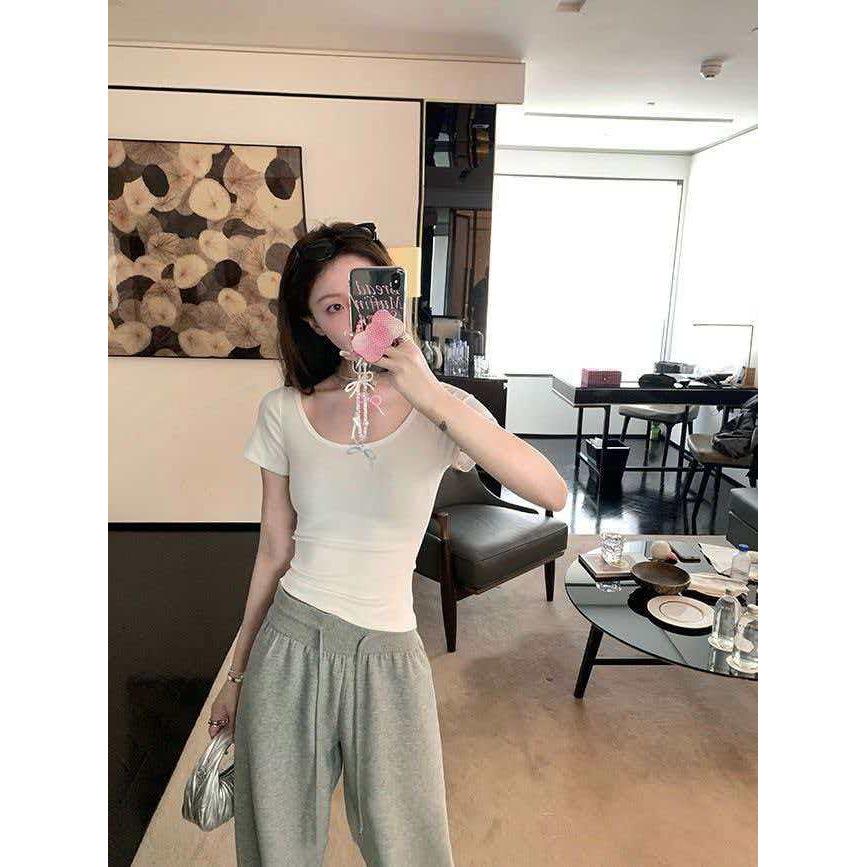 U-neck Short-sleeved T-shirt Women's Summer New Inner Fit Slim and Thin Korean Base Spice Girl Black Top
