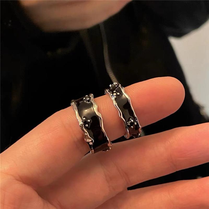 Punk Harajuku Goth Thorns Black Silver Color Irregular Heart Cross Open Ring For Women Men Lover Vintage 90s  Jewely