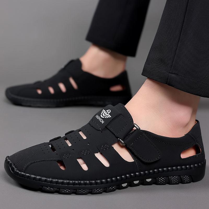 2024 Sandali da Uomo Moda Sandalo in Pelle Traforato Traspirante Sandalo Casual Outdoor Antiscivolo Piatti Sandali da Spiaggia da Uomo Zapatos