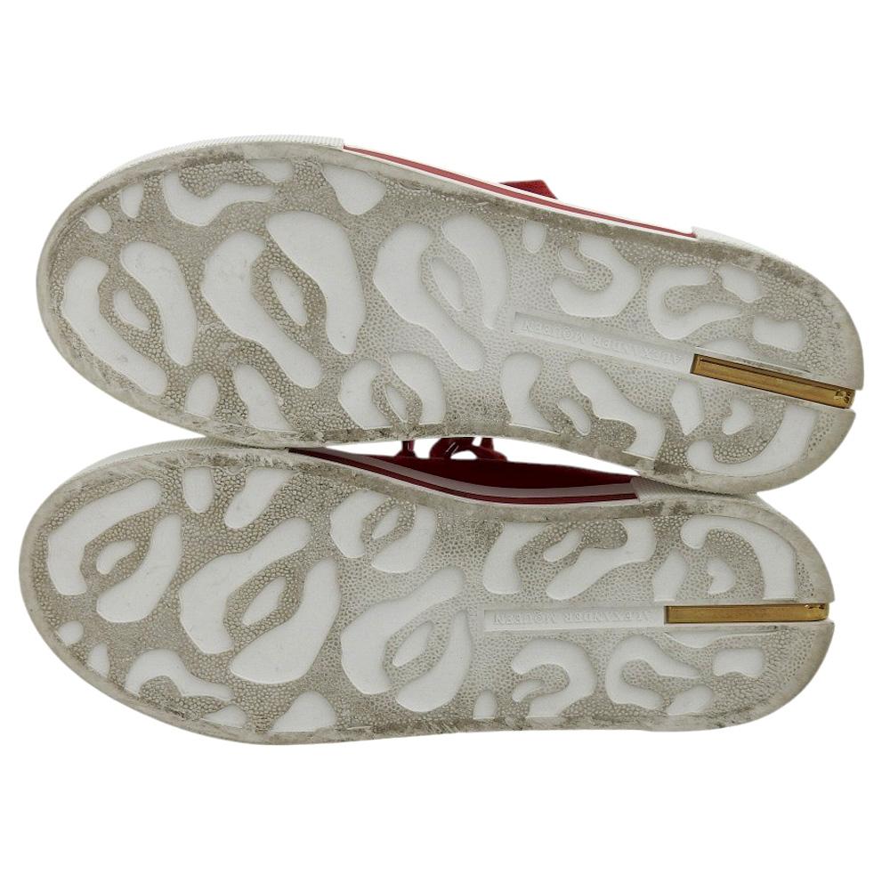 Alexander Mcqueen Beautiful Low-cut Sneakers Shoes for Women In Velvet, Red and White, Size 37, 482173 Shoes 37 Red / whiteUsed