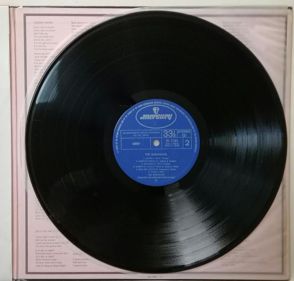 [USED] The Runaways Japan Commemorative Record