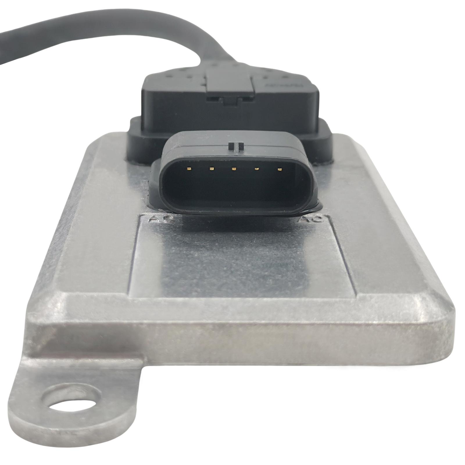 Nitrogen Oxides Nox Sensor 8983023940 5WK97206A For Isuzu Truck 8-98302394-0
