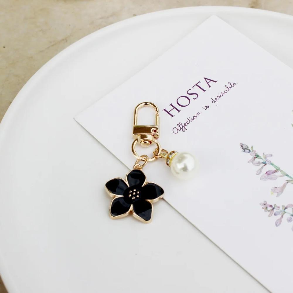New Lovely Sakura Flower Keychain Pearl Charm Enamel Jewelry Decor Women Bag Charms Key Ring Car Keychain Decor Accessories