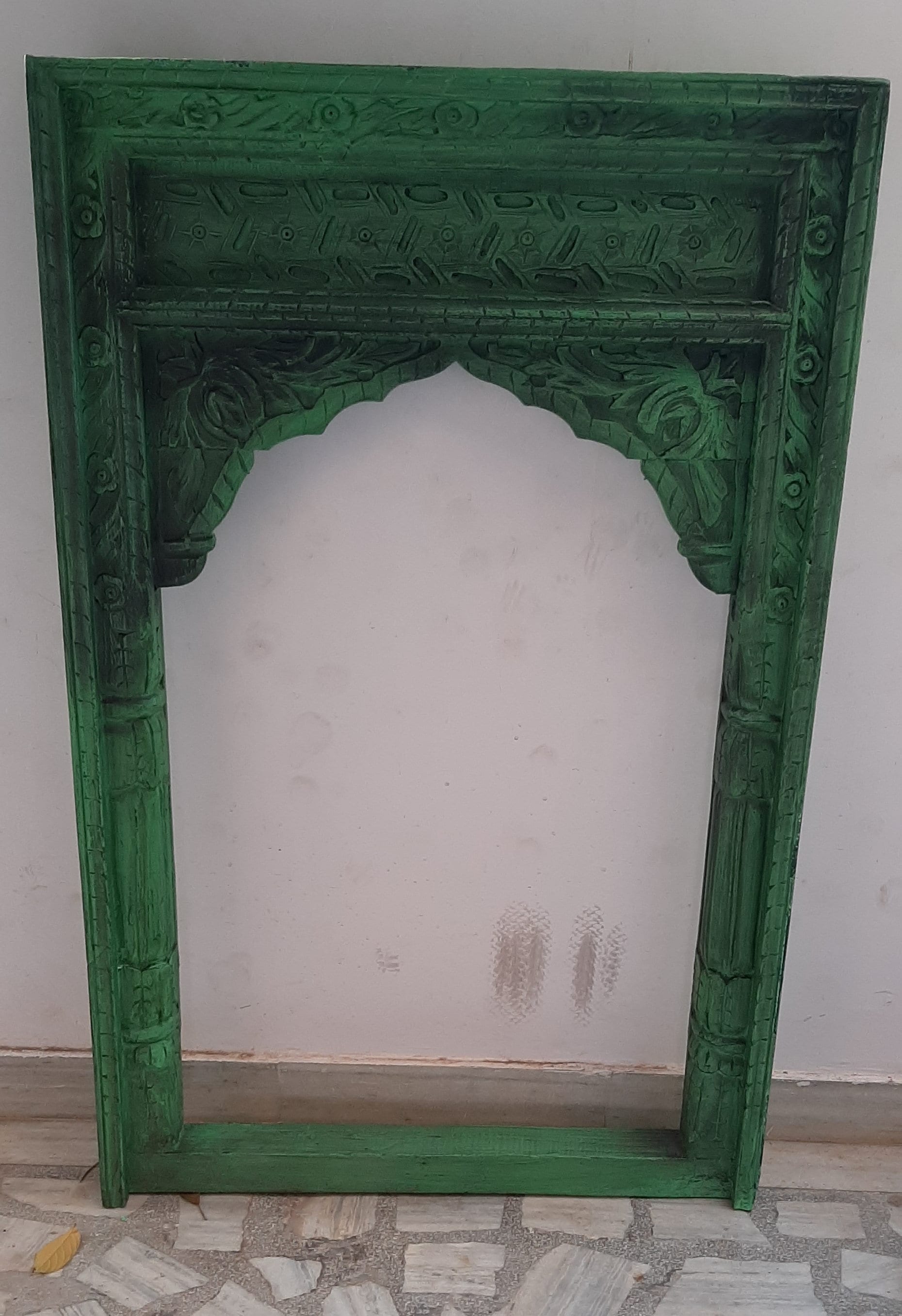 

Carved Wood Jharokha Window Frame: Vintage Indian Wall Decor разноцветный