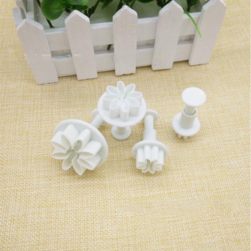 Ensemble d'outils de cuisson à faire soi-même, moule à gâteau Fondant, emporte-pièce en plastique, moule de découpe de biscuits à ressort, gaufreur de timbres à pression, 108 pièces