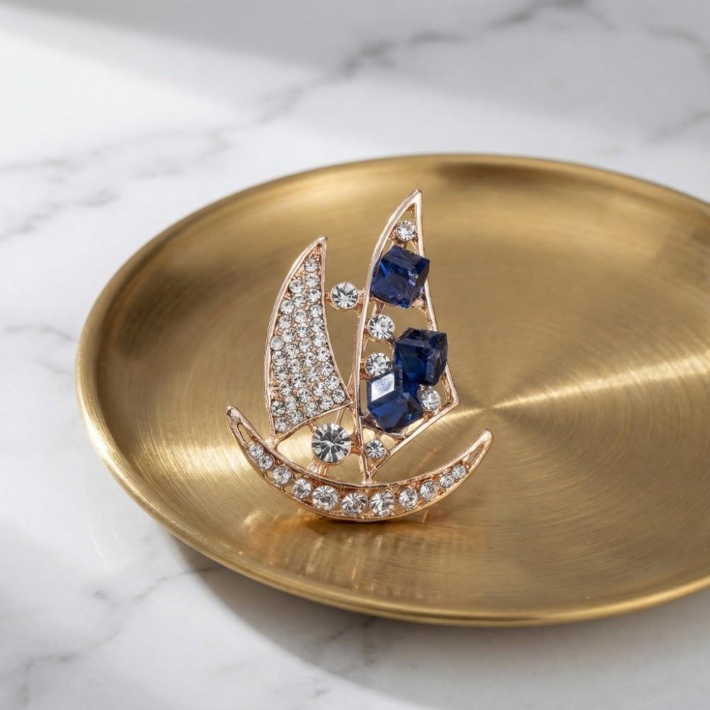 Bootsabzeichen Strass Segelboot Brosche Kristall Herren Brosche Persönlichkeit Anzug Reversnadel Geschenk