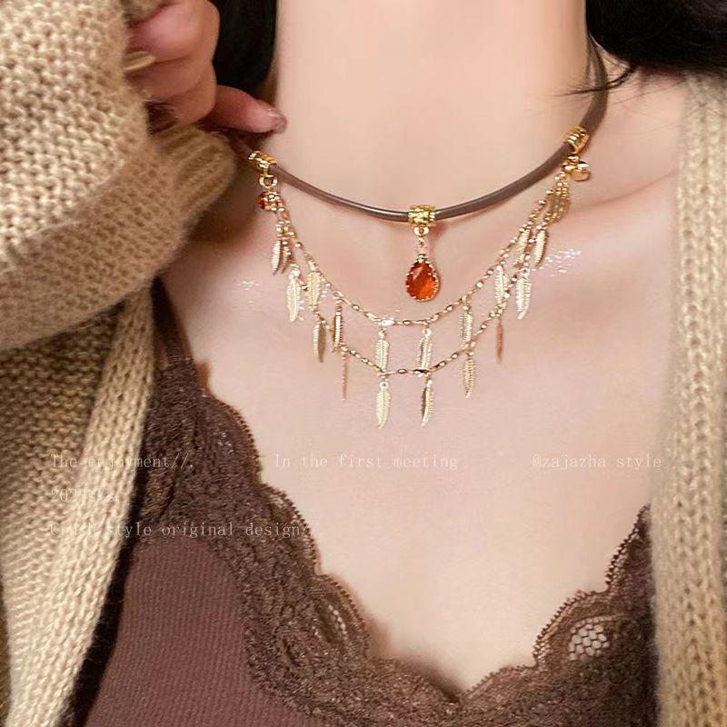 2024 Vintage Double-Layer Pearl Necklace with Heart Pendant
