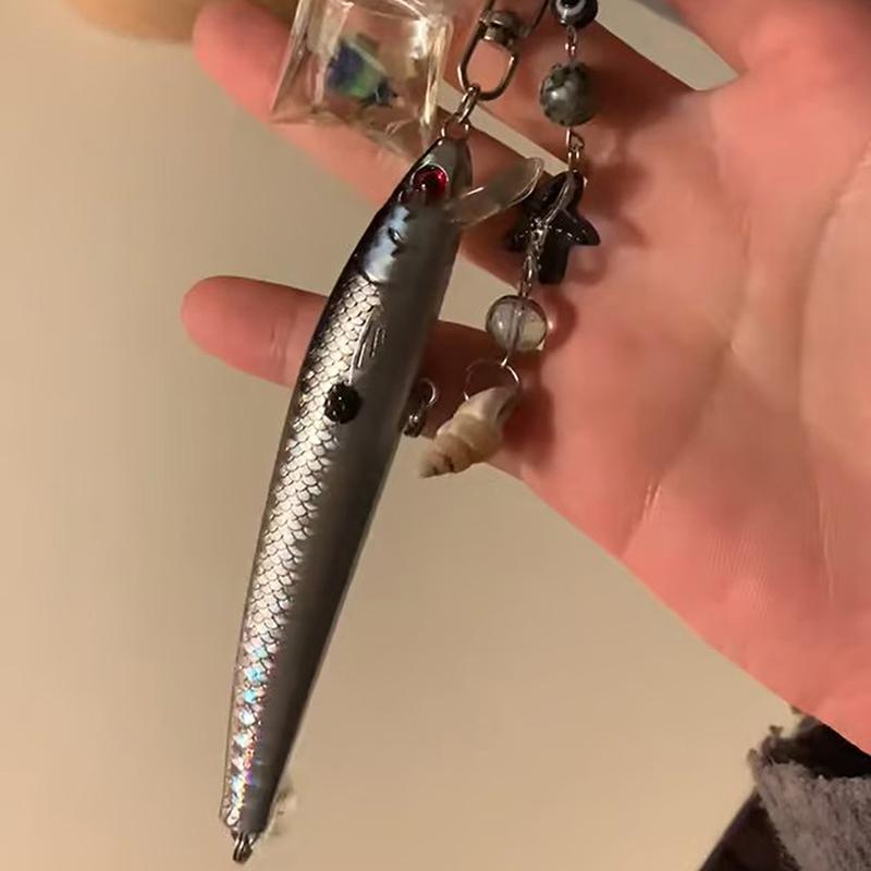 1 Stück Schöner Schmuck Künstlicher Fischköder Schwimmköder Handy-Lanyard Anhänger Für Männer und Frauen Handgemacht Fisch Schlüsselanhänger