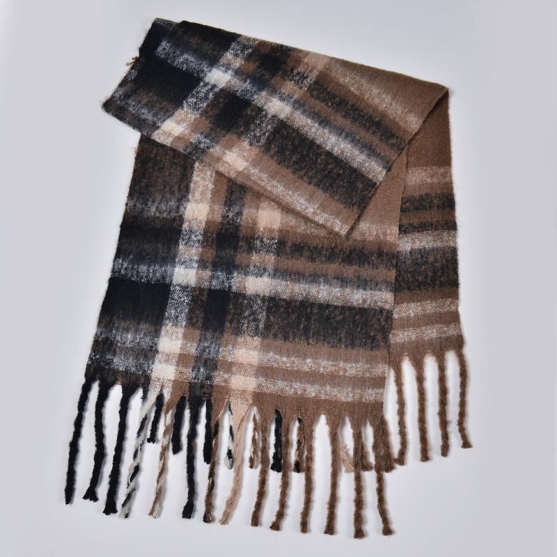 New Autumn and Winter Circle Yarn Thickened Plaid Scarf Men's and Women's Fashion Warm Fringed Long Couple Scarf