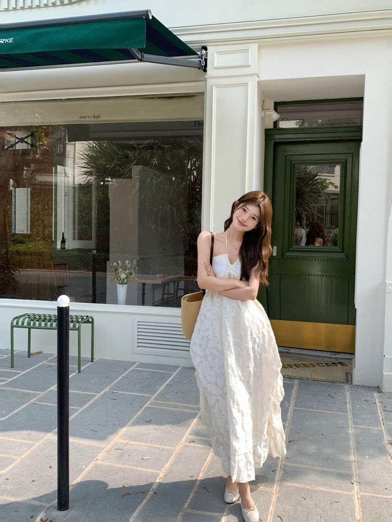 French Seaside Style Halter Neck Camisole Dress - Elegant Summer Backless Ruffle Maxi