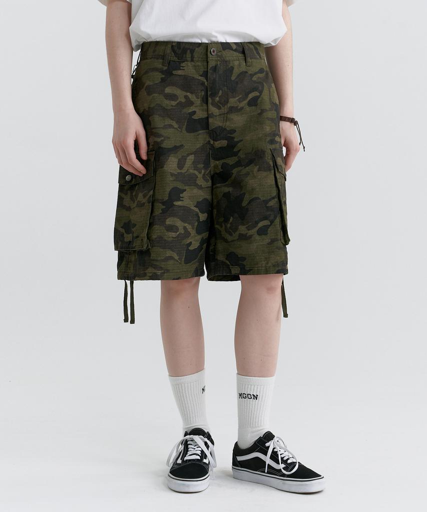 MAGOODGAN Bernard 4917 Big Pocket Cargo Camo Bermuda Shorts
