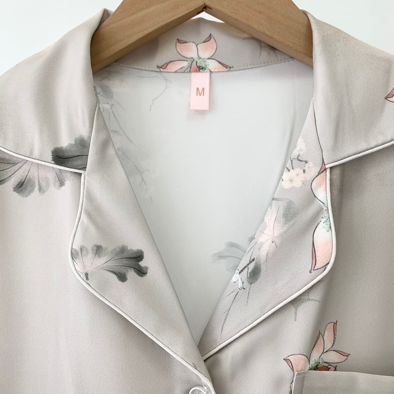 Silk Pajamas Women's Suit Spring & Fall New Arrival Air-Conditioned Room Home Wear Outwear Long Sleeves 2025 Fancy Pajamas