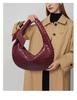 Large Capacity Woven Shoulder Bag - Trendy Crescent Dumpling Handbag, Underarm Style.
