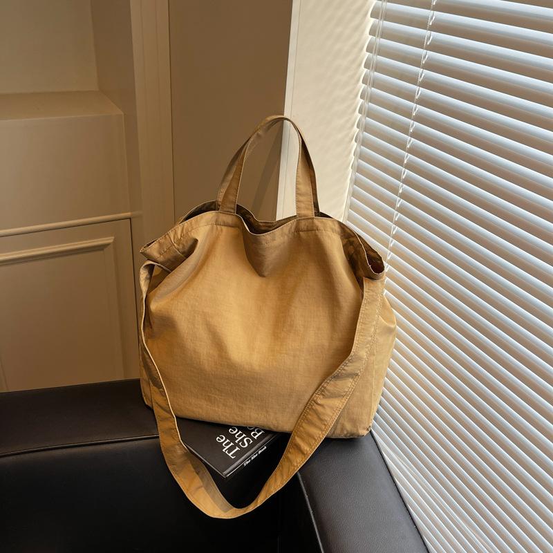 Simple and Lightweight Handheld Cloth Bag Bag Women's New Casual Tote Bag Large-capacity Shoulder Messenger Bag
