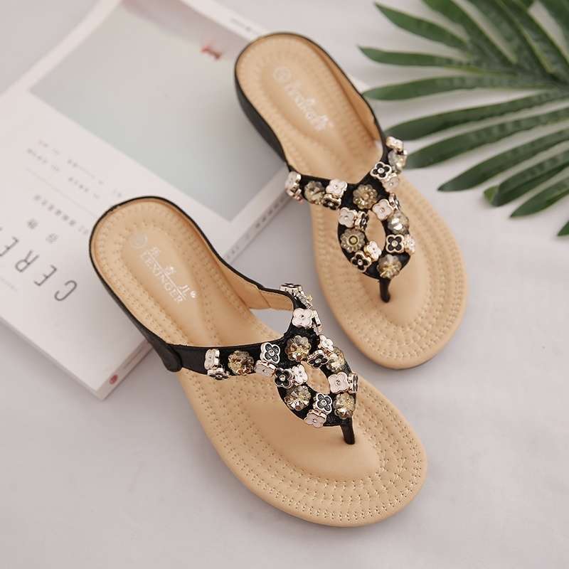 2025 Summer New Flip-flops Women's Fashion Outdoor Korean Version Soft Bottom Pregnant Women's Beach Students Slippers Women's Wear