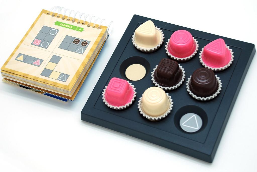 ThinkFun (Think Fun) Logical Reasoning Game [Chocolate Fix] [Official Import] 76330 Japanese Instruction Manual Included Ages 8 and Up