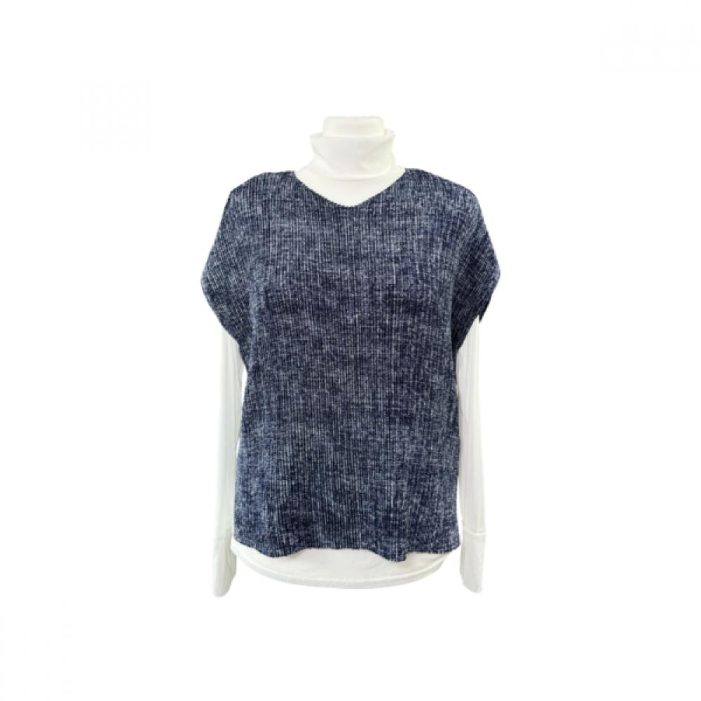 V Neck Polar Ensemble Tee   461 701