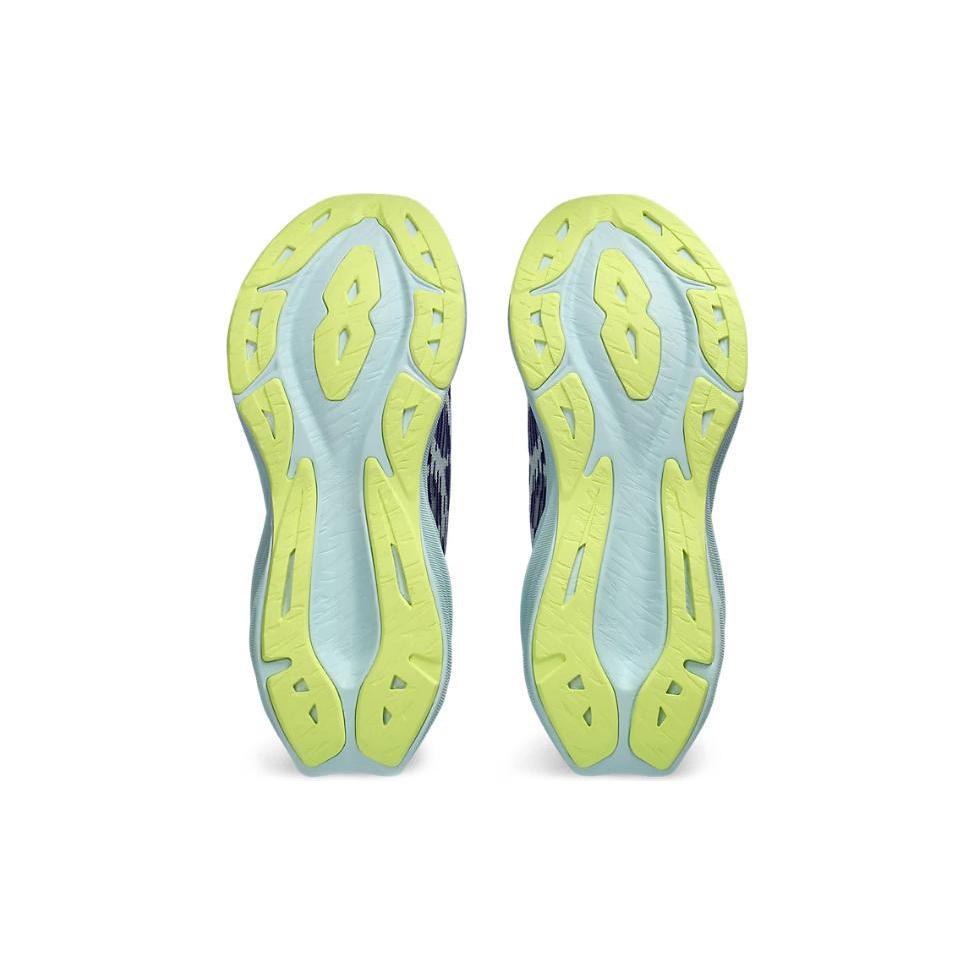 ASICS Novablast 3
