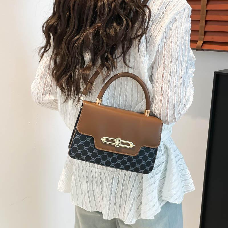 Summer new popular versatile commuter shoulder bag foreign style messenger bag women's simple high-end texture temperament handbag
