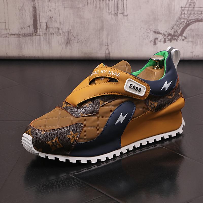 Vår Herr Mode Tryckta Casual Skor Rund Tå Färgmatchande Sneakers med Inbyggd Höjdökning Färgmatchande Skor