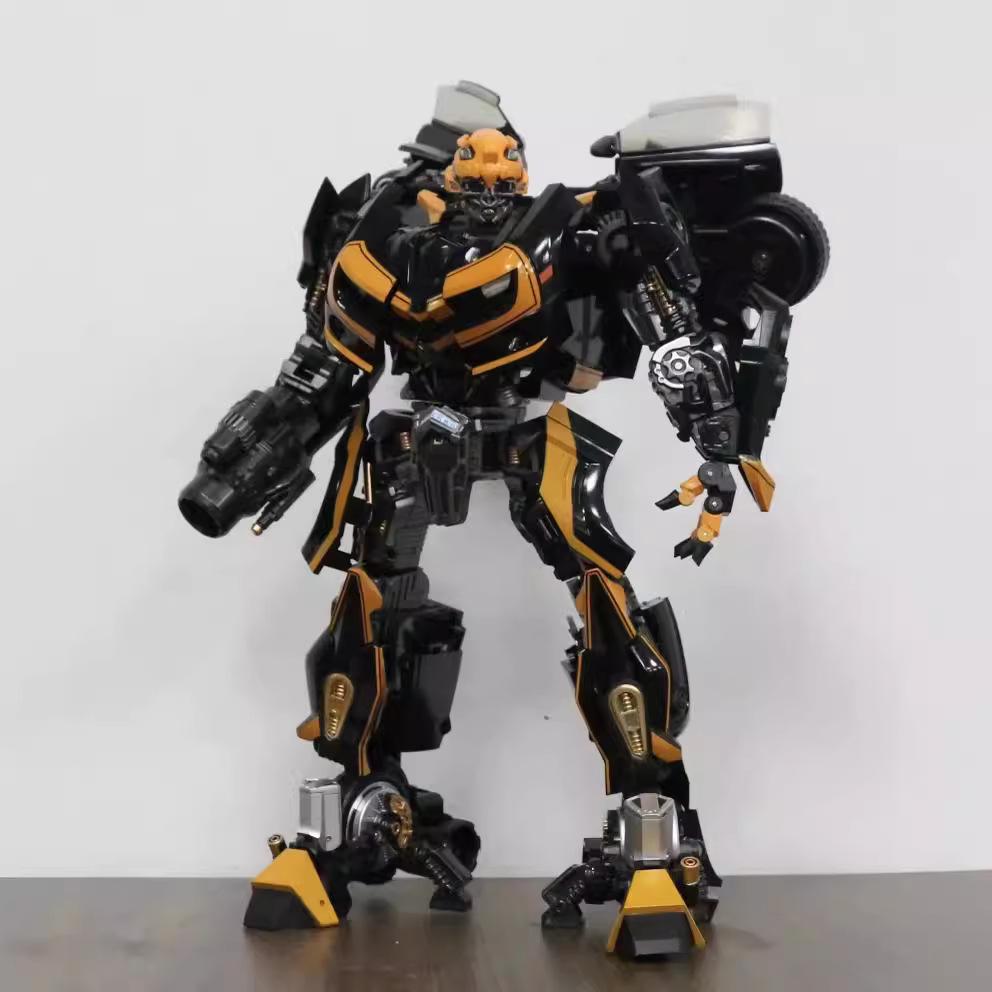 BB-02 Dark Edition Yellow Warrior Transformable Toy Car Model