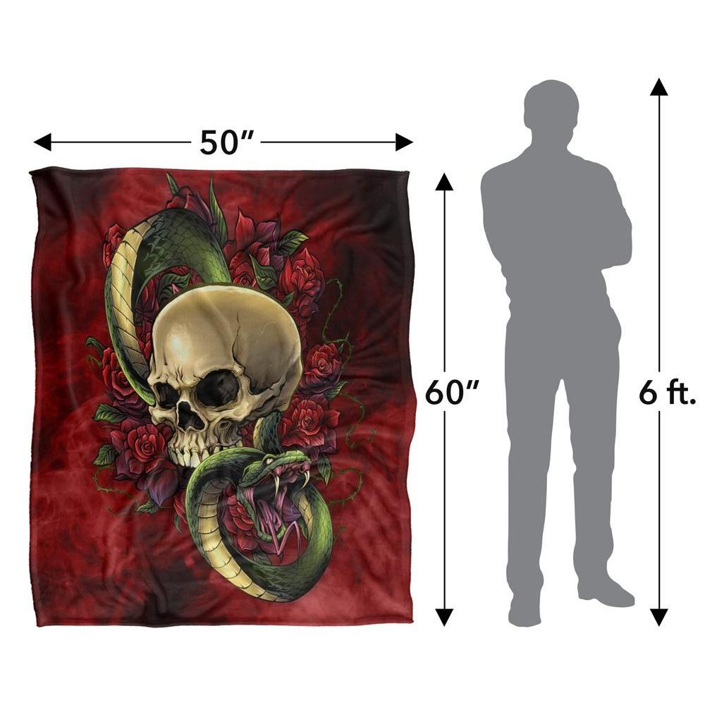 JQ Licensing Silky Skull Supersoft Blanket