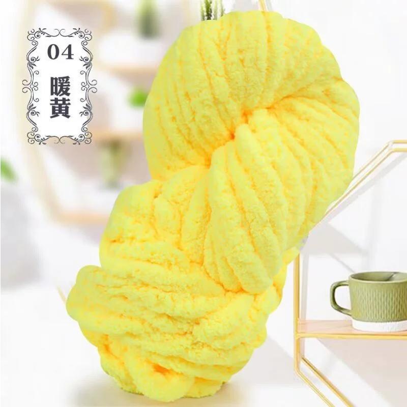 Thick Chenille Yarn for Blankets, Super Soft and Fluffy Giant Chenille-Style Polyester Yarn for Home Decor Projects