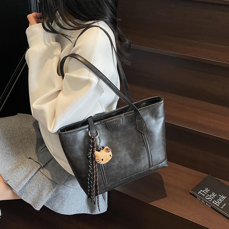 Retro large-capacity tote bag women's 2025 autumn and winter new armpit bag texture shoulder large bag casual foreign trade bag