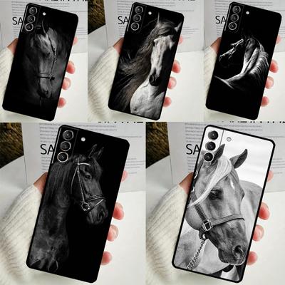 Funda Caballo Blanco Negro Para Samsung Galaxy S23 S24 Ultra S8 S9 S10 S22 Plus Note 10 20 Ultra S20 S21 FE