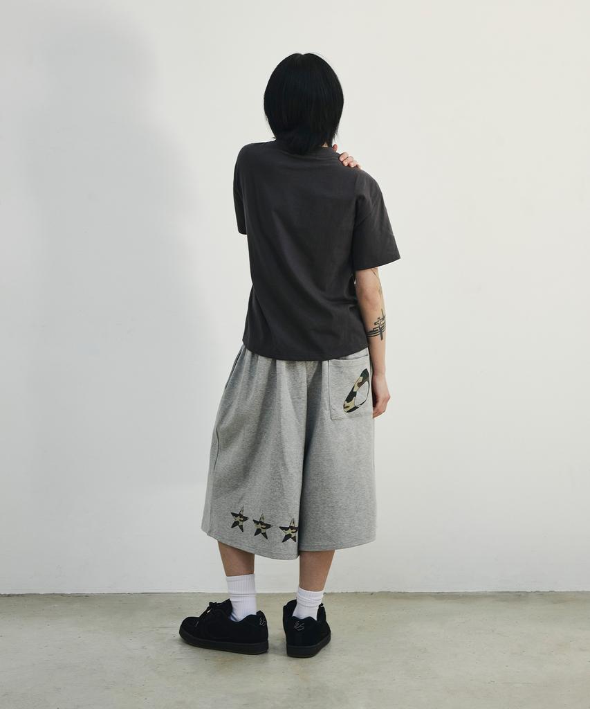 SCALLYWAG White Camo Star Bermuda Sweat Shorts [Grey]